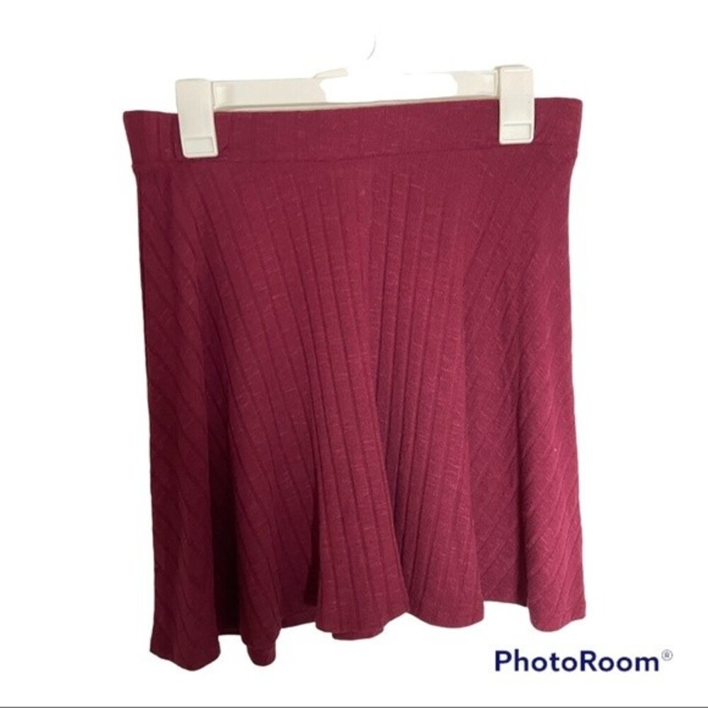 Women's Love Fire Maroon Skirt Size Large